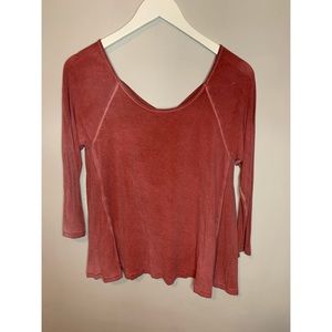 Drop back red long sleeve top
